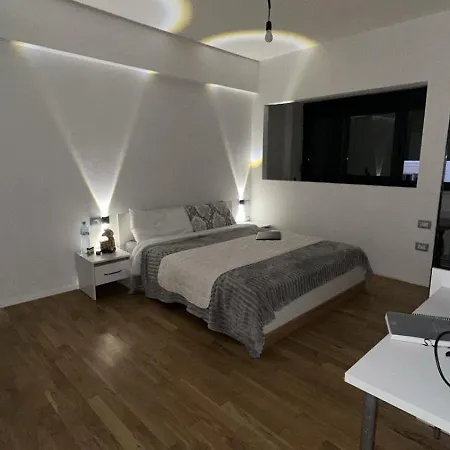 Ildi Aprtament 公寓 Durrës